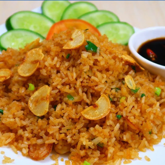 Cơm chiên tỏi